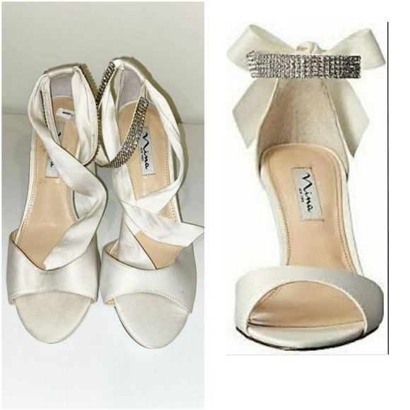 Nina VinnieCrystal Embellished Ankle Straps Sandal - Picture 2 of 10